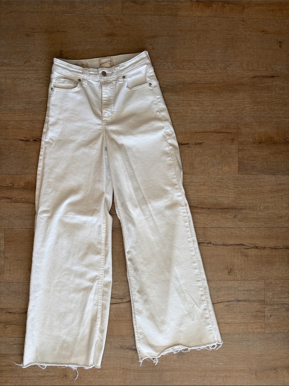 Universal Thread White Wide-Leg High-Rise Jeans
